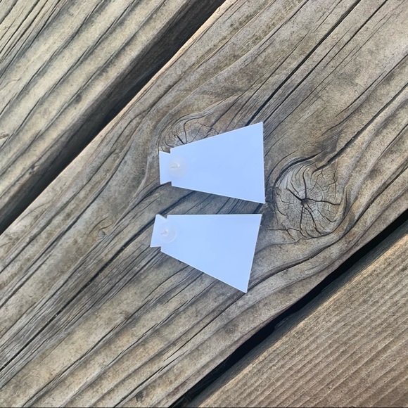 BLUE - AFRICAN ♡ Acrylic Earrings - Picture 4 of 6